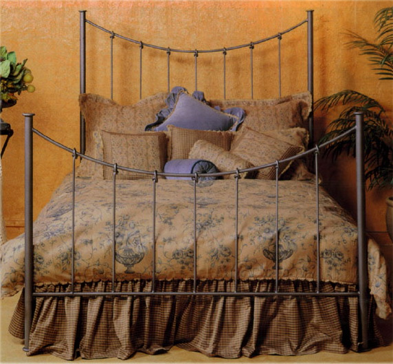 Кровать с ковкой 719
