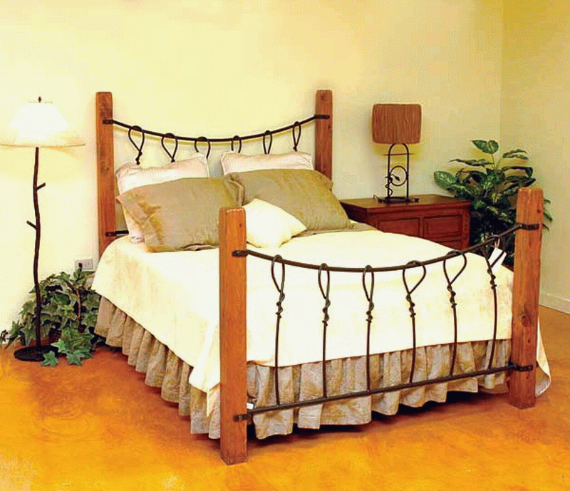 Кровать с ковкой 690