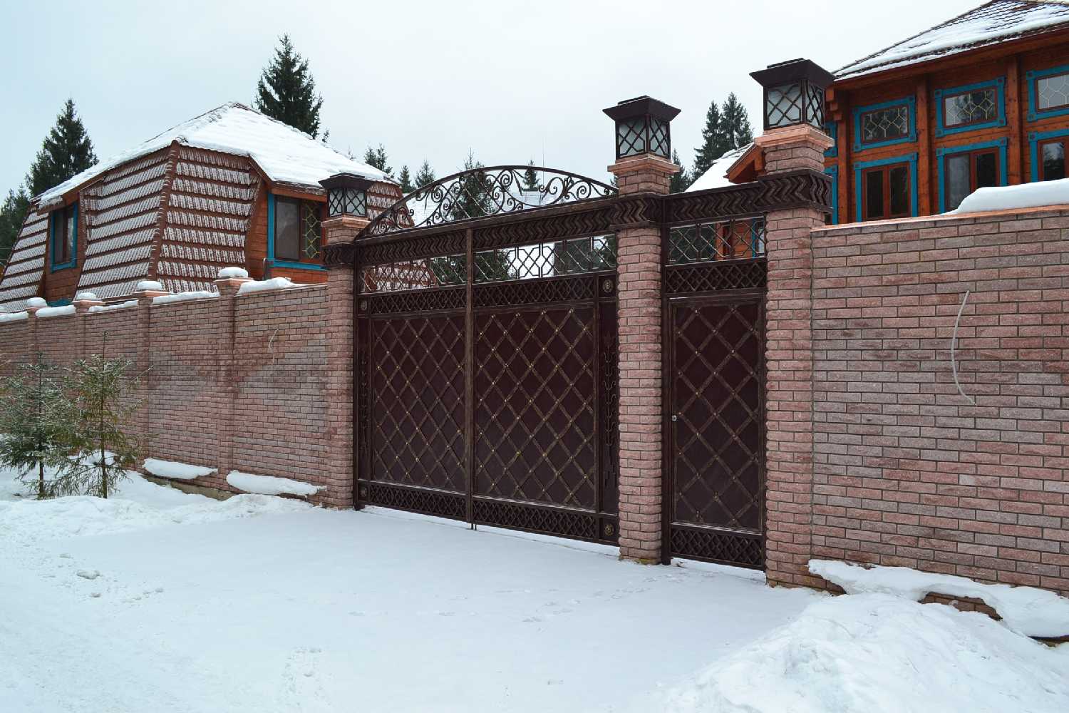 Ворота с ковкой 739